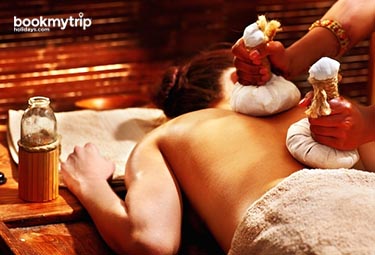 Bookmytripholidays | Carnoustie Ayurveda and Wellness Resort,Alappuzha  | Best Accommodation packages