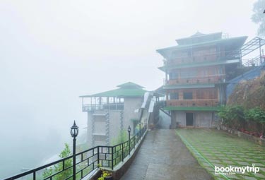 Bookmytripholidays | Grand Valley Resort,Munnar  | Best Accommodation packages