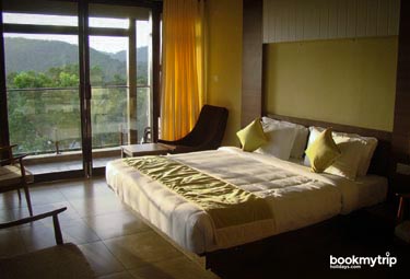 Bookmytripholidays | The Mountain Courtyard,Thekkady  | Best Accommodation packages
